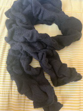 Sciarpa Furla nera, lana e mohair