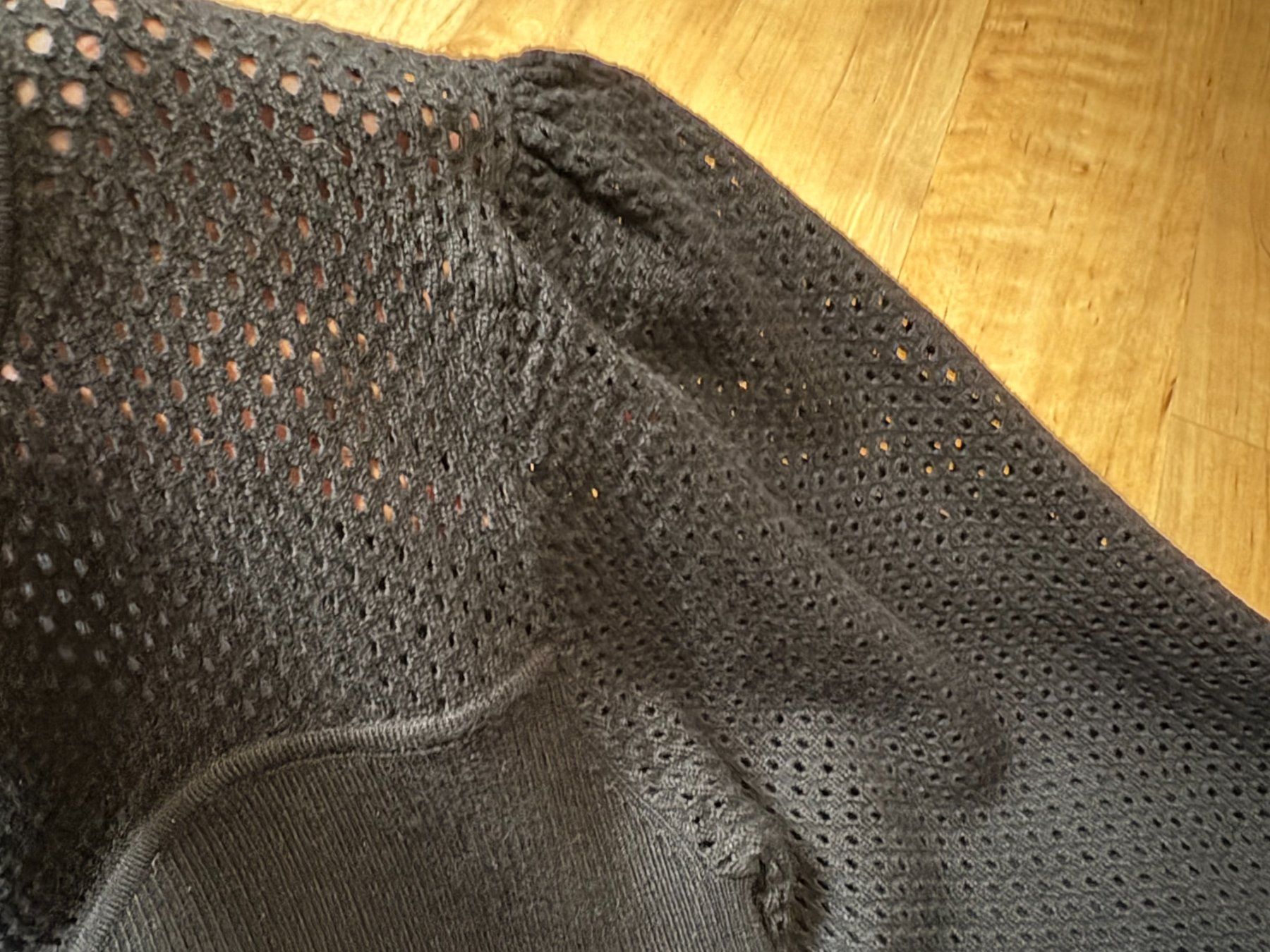 DKNY Pullover & Sweatshirts: Neu: spezieller Pulli von DKNY Gr. M – Neu (gemäss Beschreibung) aus Willisau von ani_gtk8 3