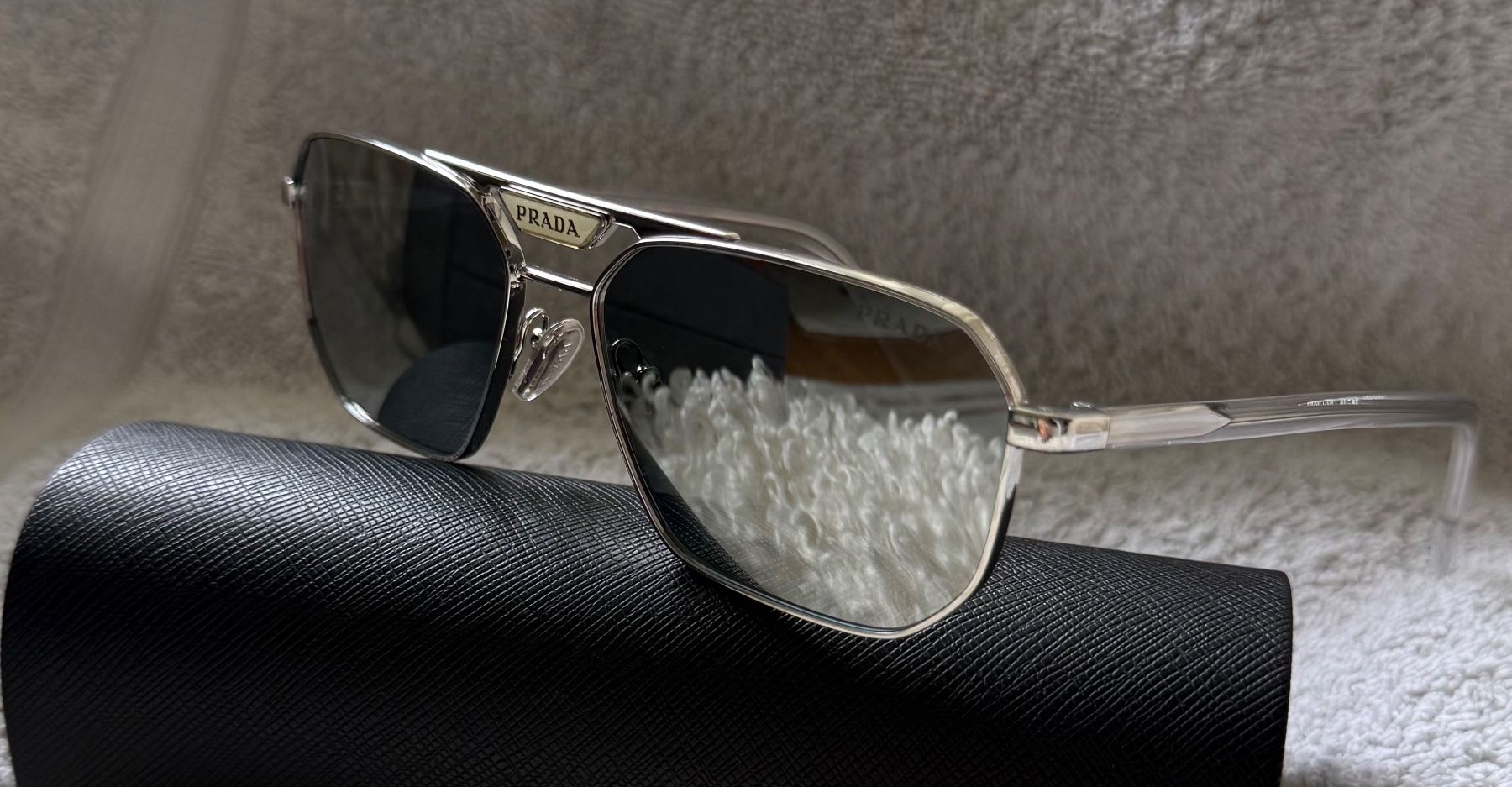 Prada Lunettes & Verres: Prada Sonnenbrille mit Etui – Neuf (Voir description) à Wohlen AG par thr_t5x8 2