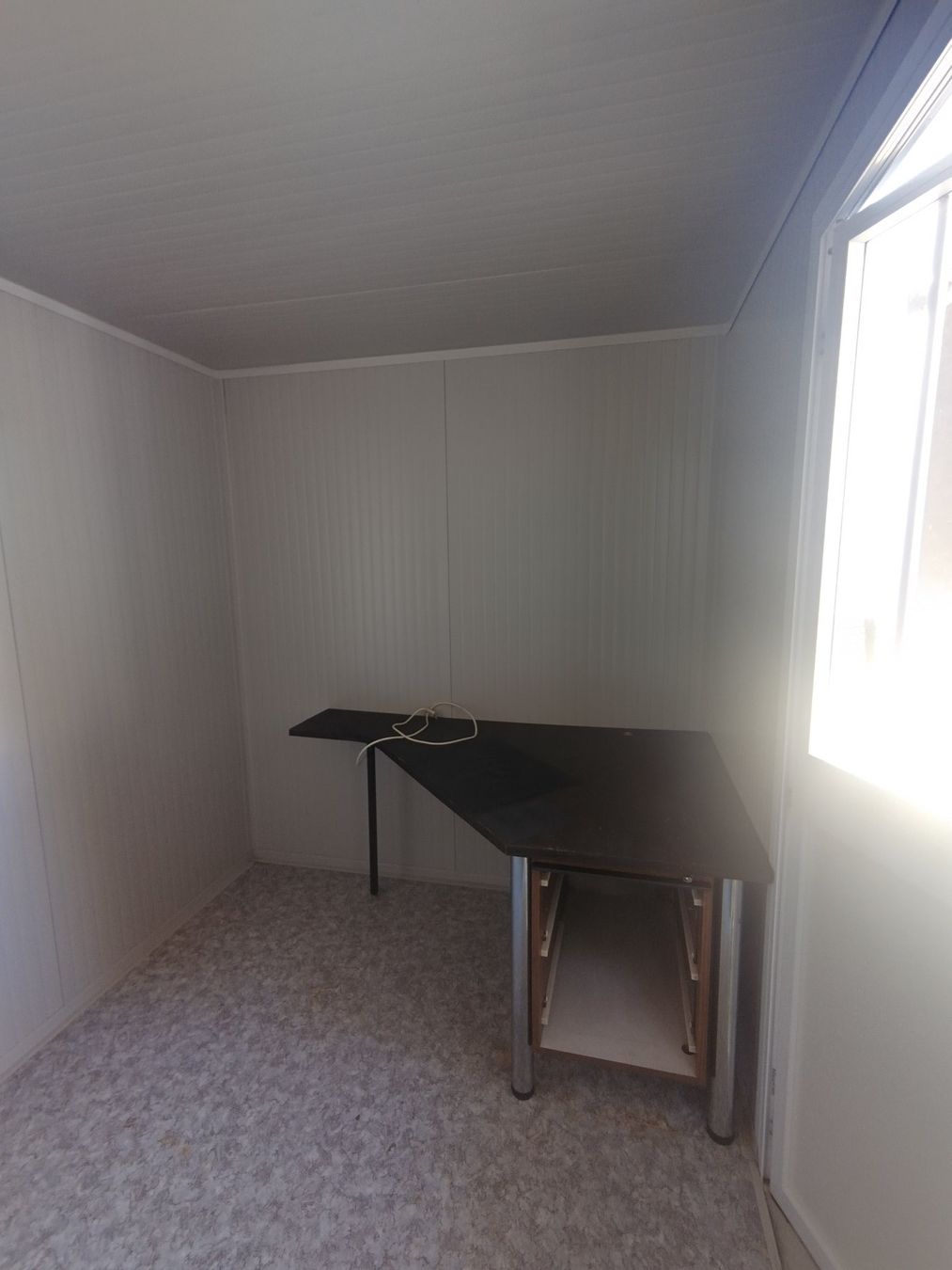 Contenitori edile: Büro-Container mit Stromanschluss – Usato da Neuenegg venduto da designart64 5