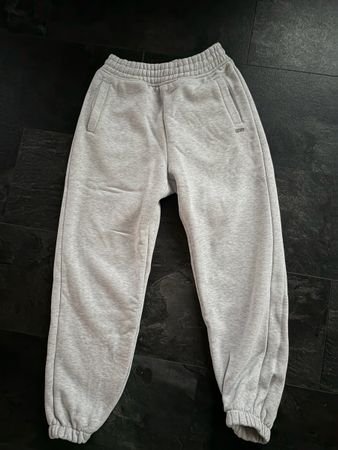 Hellgraue 6PM Jogger 