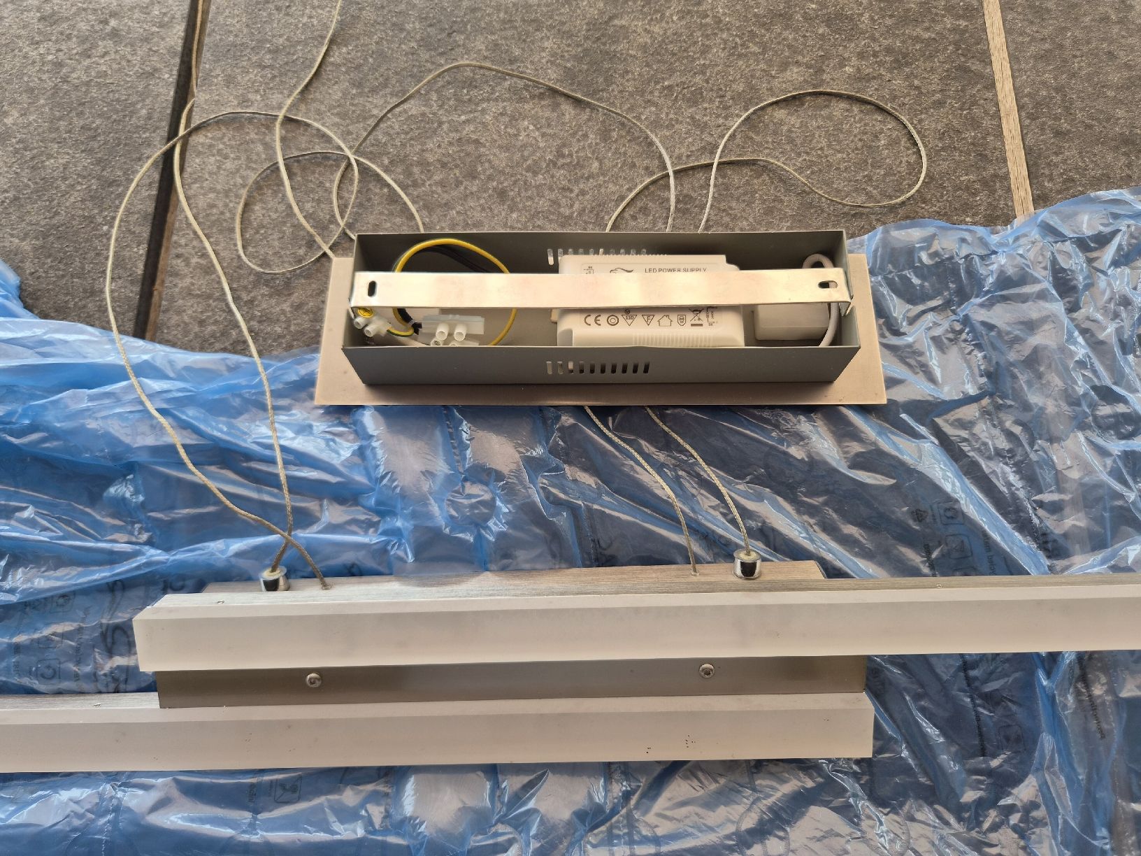 Kronleuchter & Deckenlampen: Hängelampe LED – Gebraucht aus Reinach AG von Sisha 2