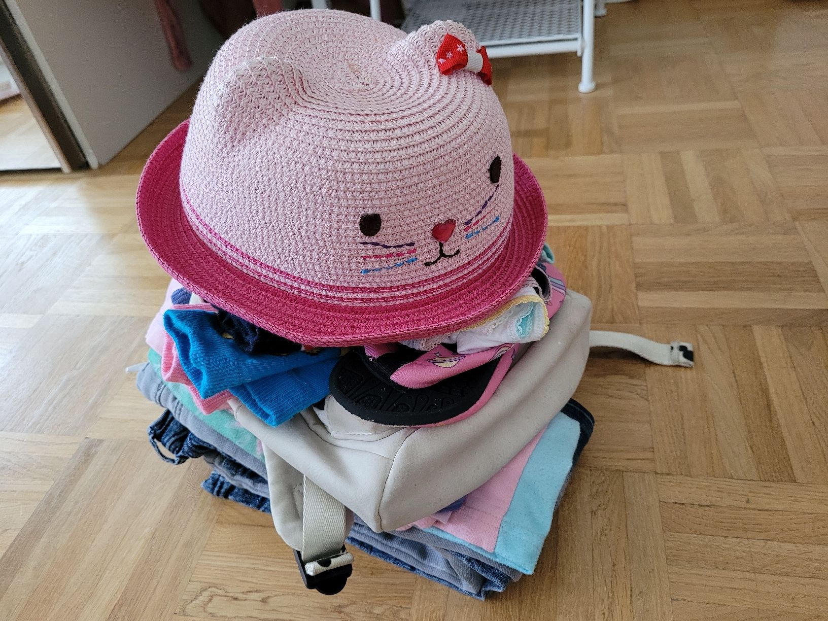 Lotti & Set di vestiti: Mädchen Kleiderpaket Grösse 104 – Usato da Frick venduto da Spain_3 4