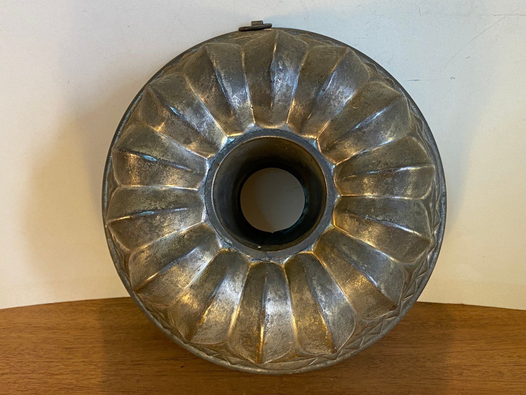Teglie da forno: Antike Backform Kuchenform aus Kupfer – Usato da Schaffhausen venduto da vintageville 8