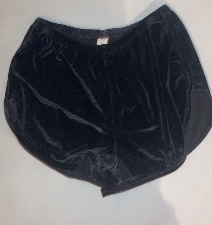 fake velvet shorts schwarz gr. S