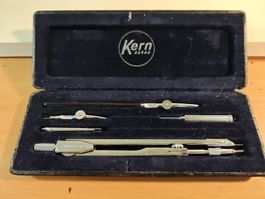 Zeichenzirkel von Kern, Set. mit Etui (nov317)