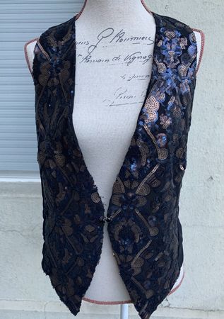 Splendide gilet brodé de séquins NARACAMICIE t.III (40-42)
