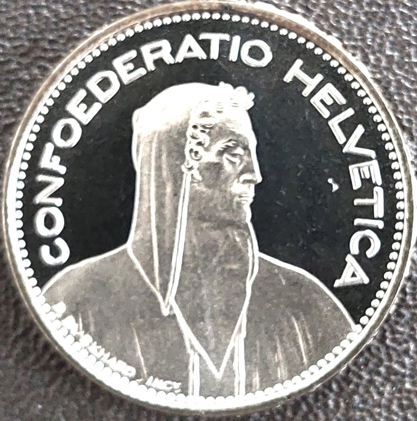 Tutti le monete: 5 Franken 1981 stgl. / aus Münzsatz – Nuovo (secondo la descrizione) da Arch venduto da coinsandmore 1