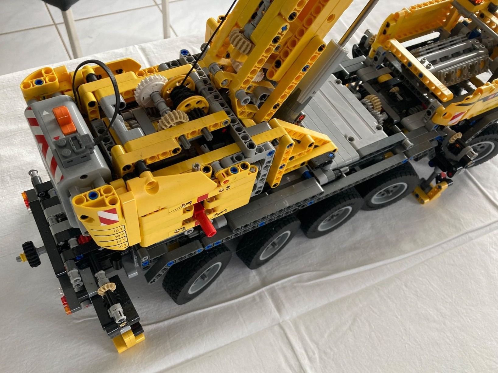 Lego Baukästen: LEGO Technic Mobiler 5-Achs-Schwerlastkran (42009) – Neu (gemäss Beschreibung) aus Küttigen von taffch 4