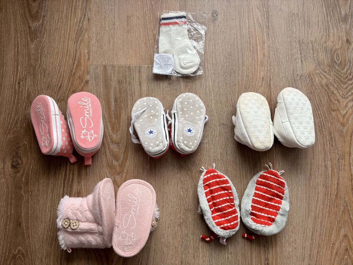 Scarpe per ragazze: Baby-Schuhe, Gr. 6-12M!!! – Usato da Einsiedeln venduto da sum_xm7z 1