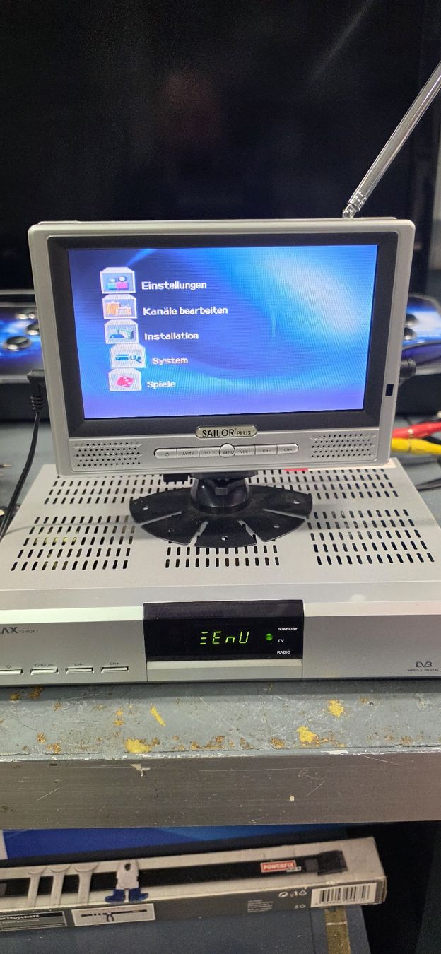 Televisori: Mini TV mit reciver – Usato da Villnachern venduto da Mite_Buc