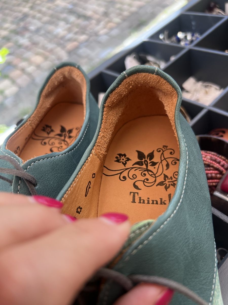 Think Scarpe da donna: Think! Schnürschuhe Leder Gr. 37 neuwertig – Nuovo e nell'imballaggio originale da Burgdorf venduto da puppennetz 4
