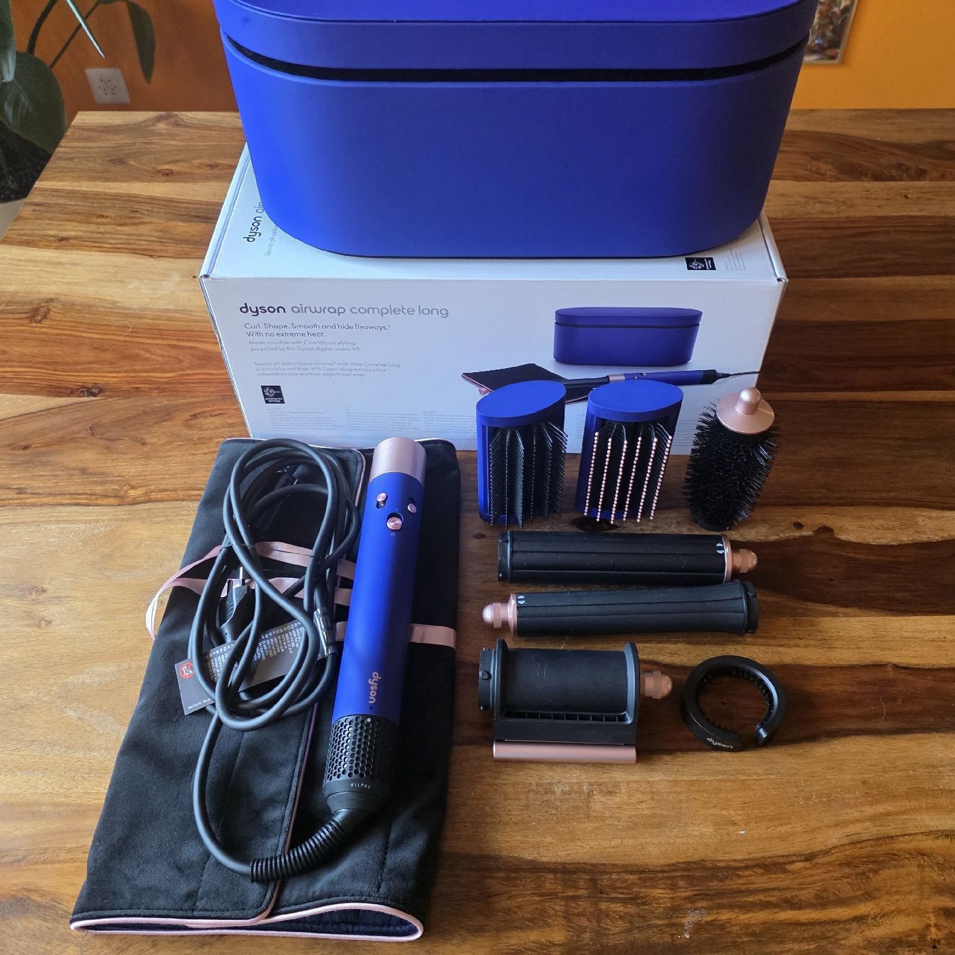 Dyson Sèche-cheveux: Dyson Airwrap complete long – D'occasion à Mettau par eli_k78v