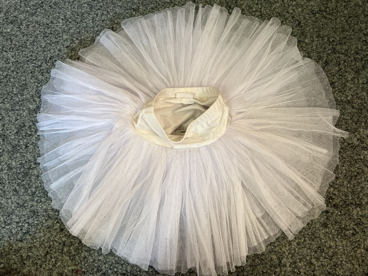 Costumi: Ballett Tutus weiß ca 8-12K – Usato da Oberglatt ZH venduto da ble_75jw 1