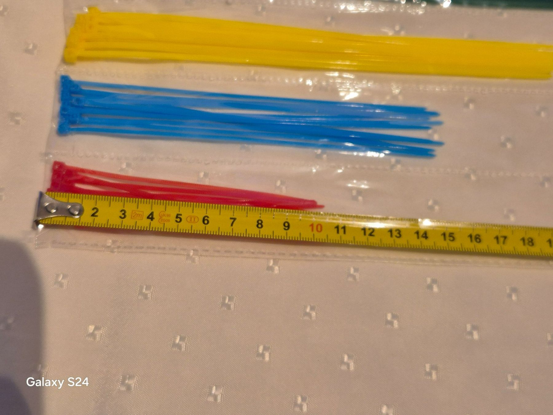 Tutti gli attrezzi: Neue Legacci-Kabelbinder, 4er-Set! – Nuovo e nell'imballaggio originale da Losone venduto da bal_gfp6 6