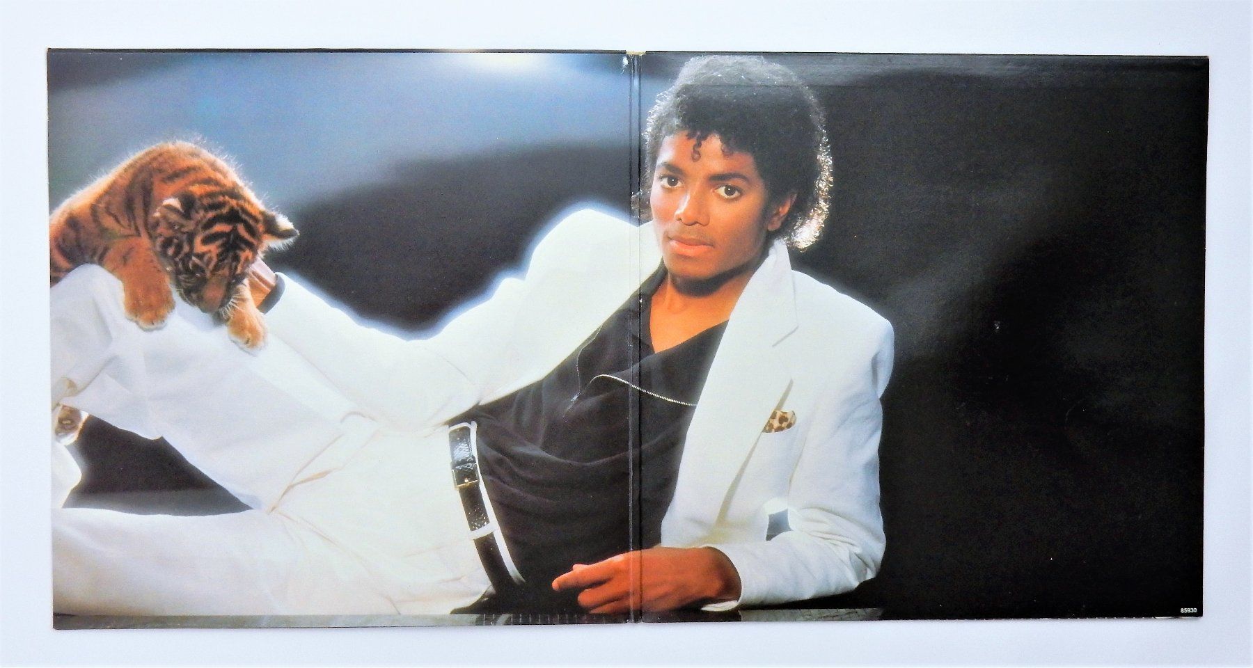 Schallplatten: LP Vinyl - Michael Jackson - Thriller - von 1982 – Gebraucht aus Alpnach Dorf von  3