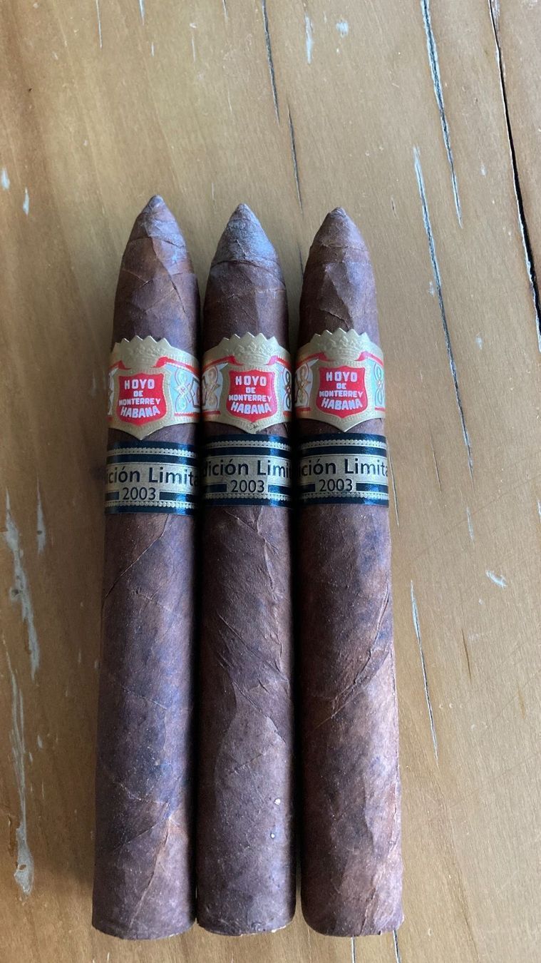 Sigari: Hoyo de Monterey Pyramide – Nuovo (secondo la descrizione) da Teufen AR venduto da Partagas69 1