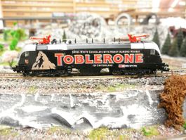 HOBBYTRAIN  N  BR 182 TAURUS TOBLERONE SCHWARTZ  NEU UND OVP