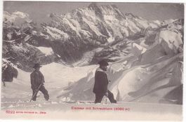 Schreckhorn, zwei Männer im Tiefschnee um 1910