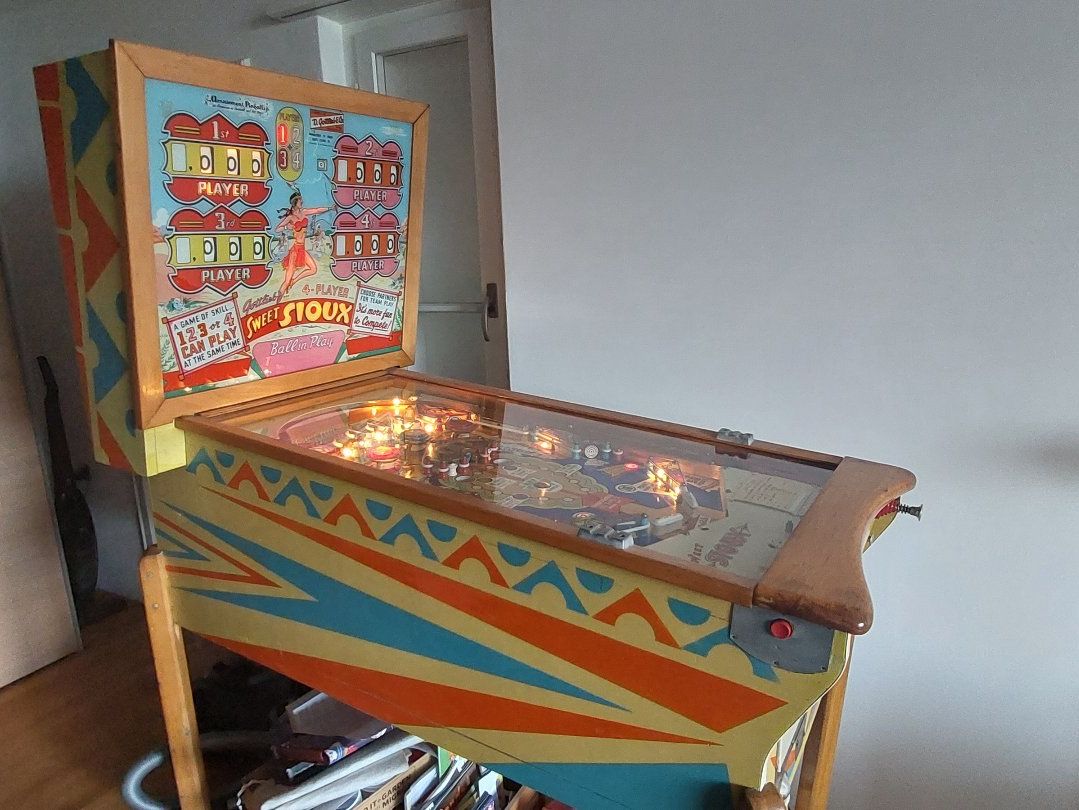 Flippers: Flipperkasten Gottlieb's Sweet Sioux – D'occasion à Küttigen par Callico 1