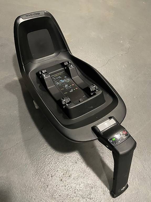 Maxi-Cosi Auto-Kindersitze: Maxi-Cosi Babyschale & Isofix Base – Gebraucht aus Zürich von mlm_f2wz 3