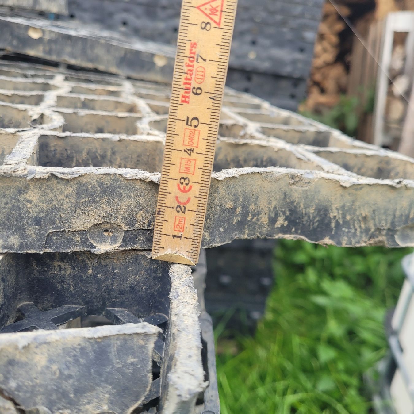 Ecoraster Rivestimenti per pavimenti: Rasengitter Kunststoff schwarz gebraucht  – Usato da Gossau SG venduto da fae_g5vc 1