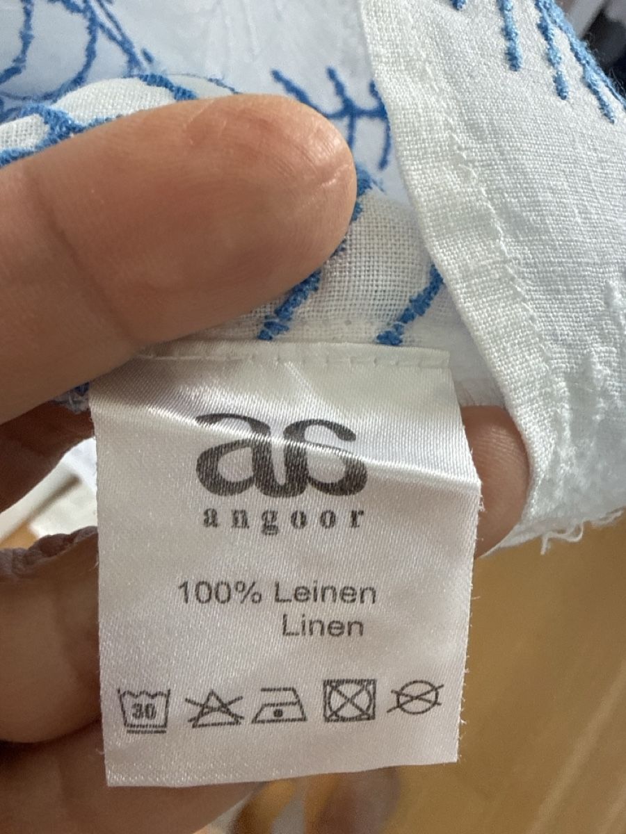 Vestiti: Kleid weiss Grösse 40 100% Leinen gestickt – Usato da Oberrieden venduto da Allesundanderes 2