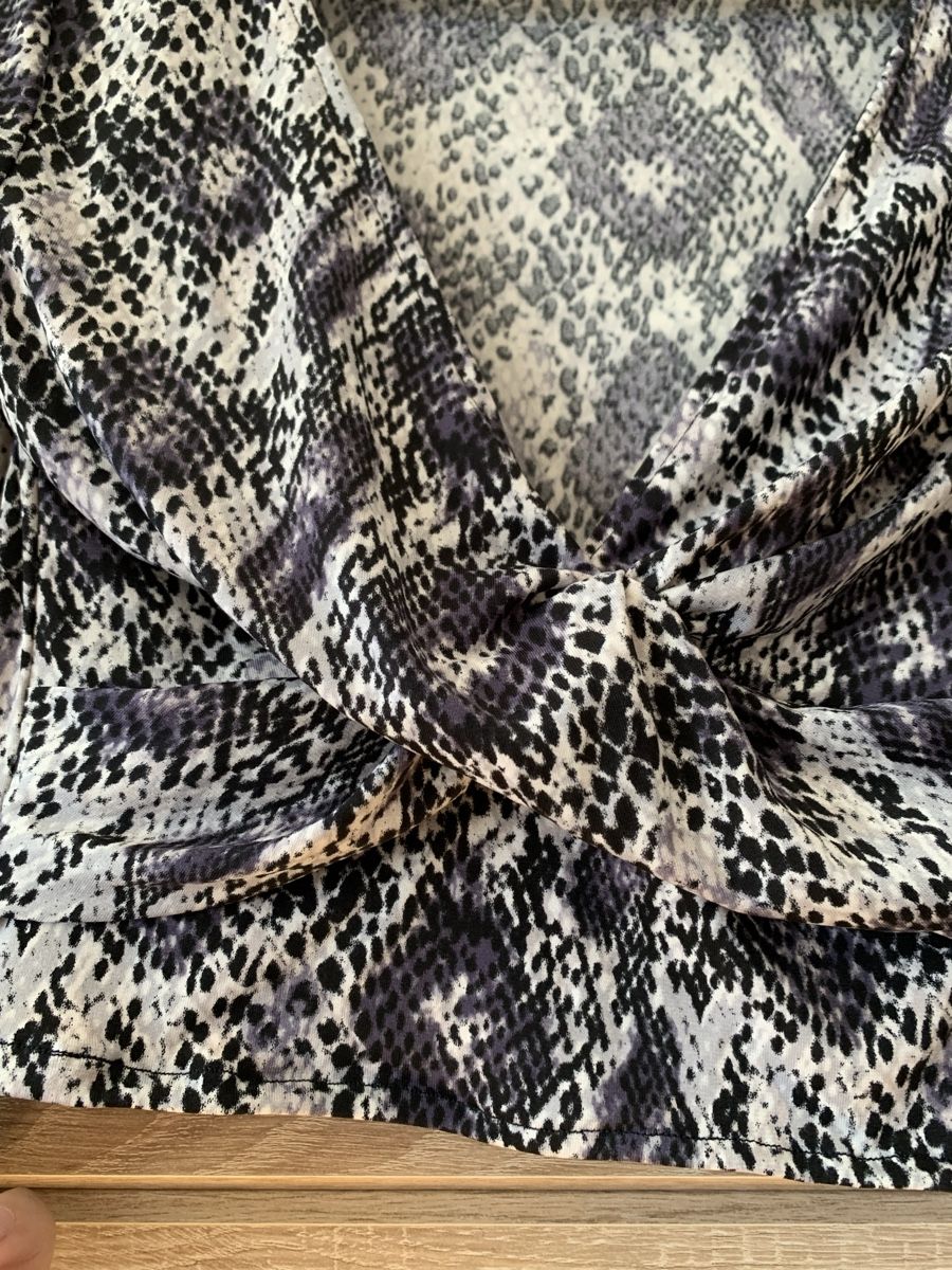 H&M Top: Crop top serpent chic – Nuovo (secondo la descrizione) da Montreux venduto da Izapeche811 2