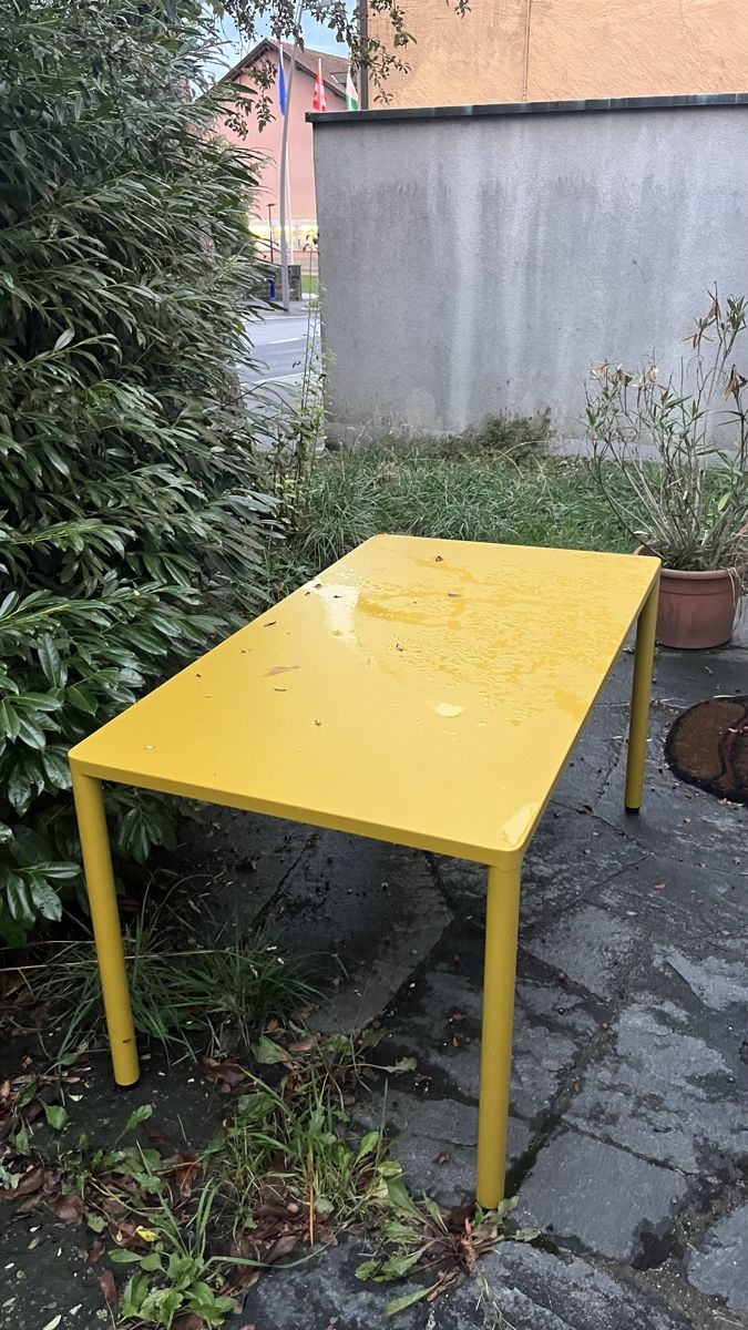 Giardimo Tische: Table de jardin jaune – Gebraucht aus Daillens von BrandonW 4