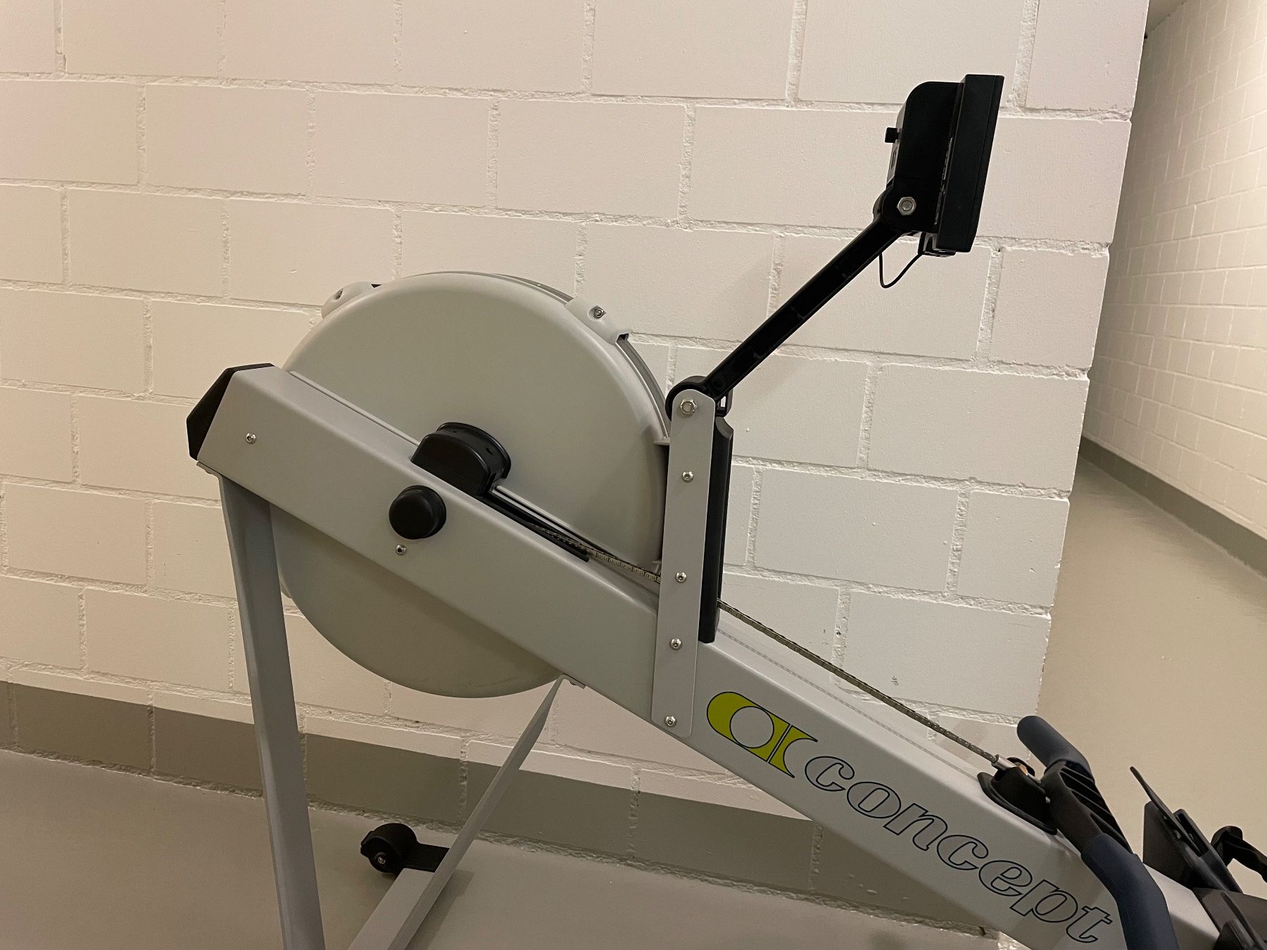 Concept 2 Vélos d'appartement: Concept2 Rudergerät Indoor Rower Modell D mit PM3 – D'occasion à Herzogenbuchsee par weeheavy 4