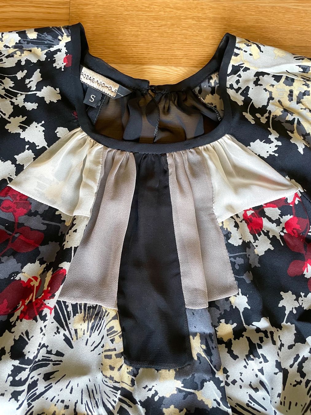 Kleider: Seidenkleid aus Harrods London – Gebraucht aus Richterswil von IrynaL 2