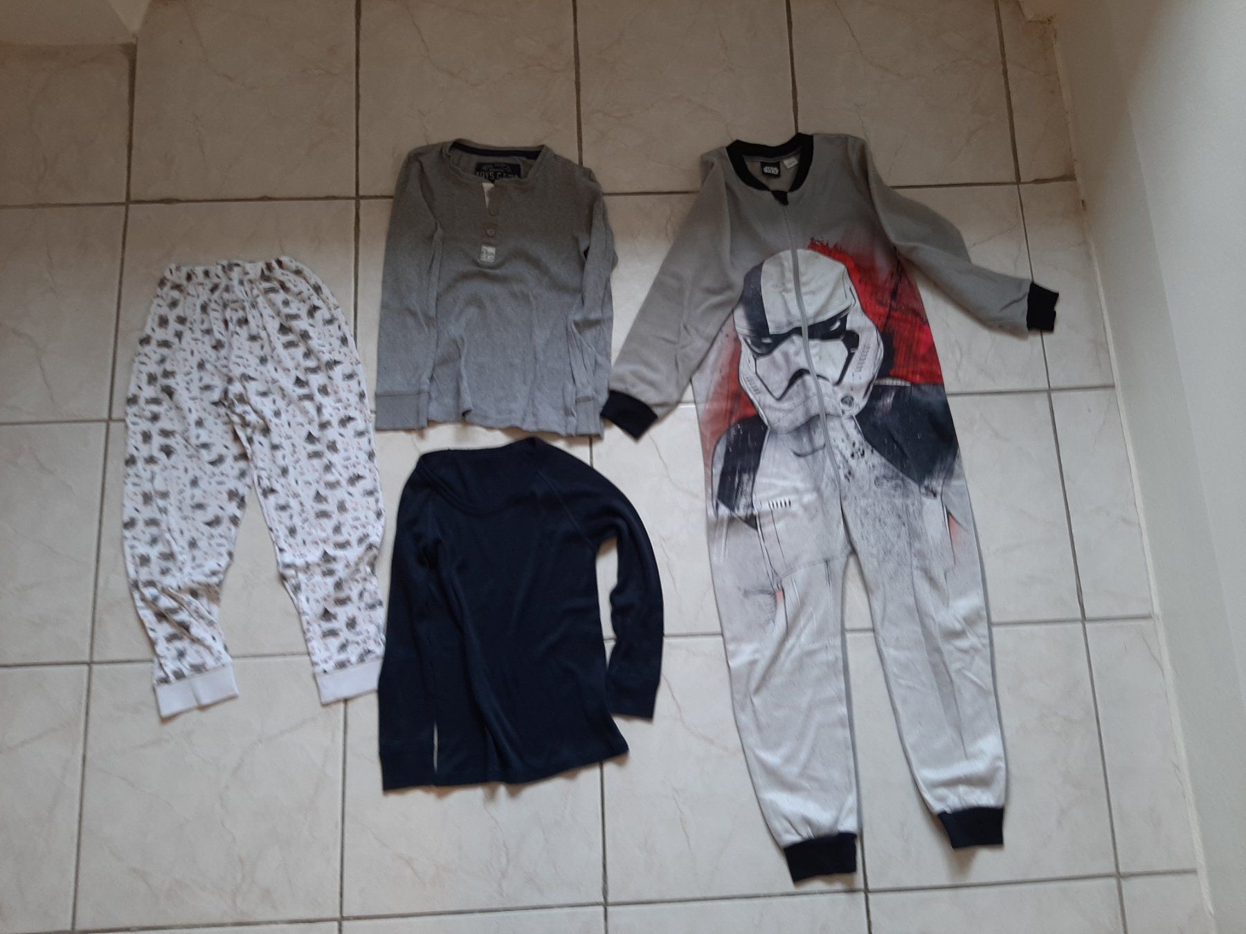 Lotti & Set di vestiti: Kleiderpaket gr 122 – Usato da Brissago venduto da lucabell 7