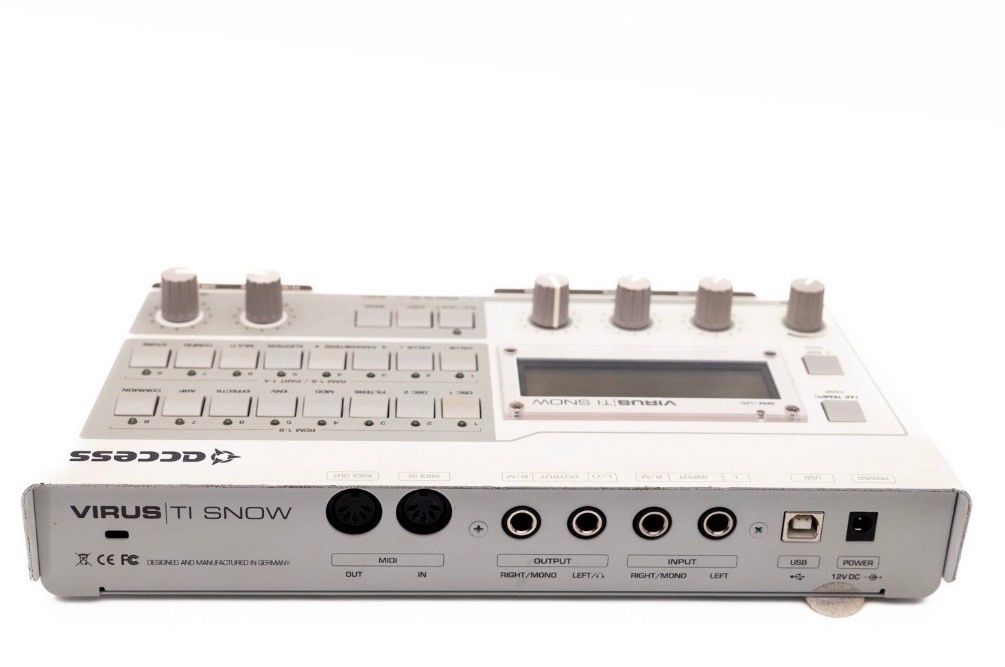 Strumenti musicali: Access Virus Snow – Usato da Genève venduto da lor_lt2h 2