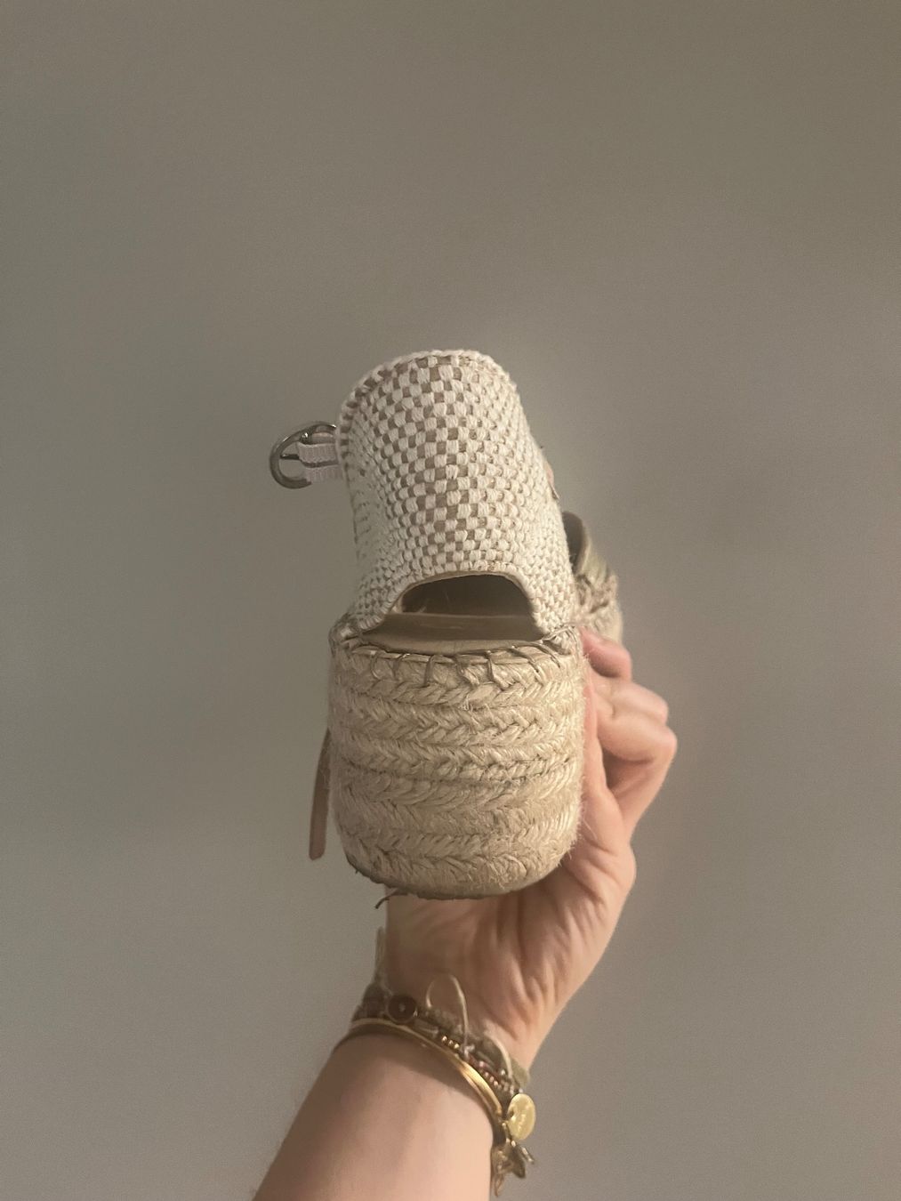 Scarpe da donna: Fabiolas Metallic Leather Espadrille With Wedge Heel – Nuovo (secondo la descrizione) da Sorengo venduto da cle_p7z5 8