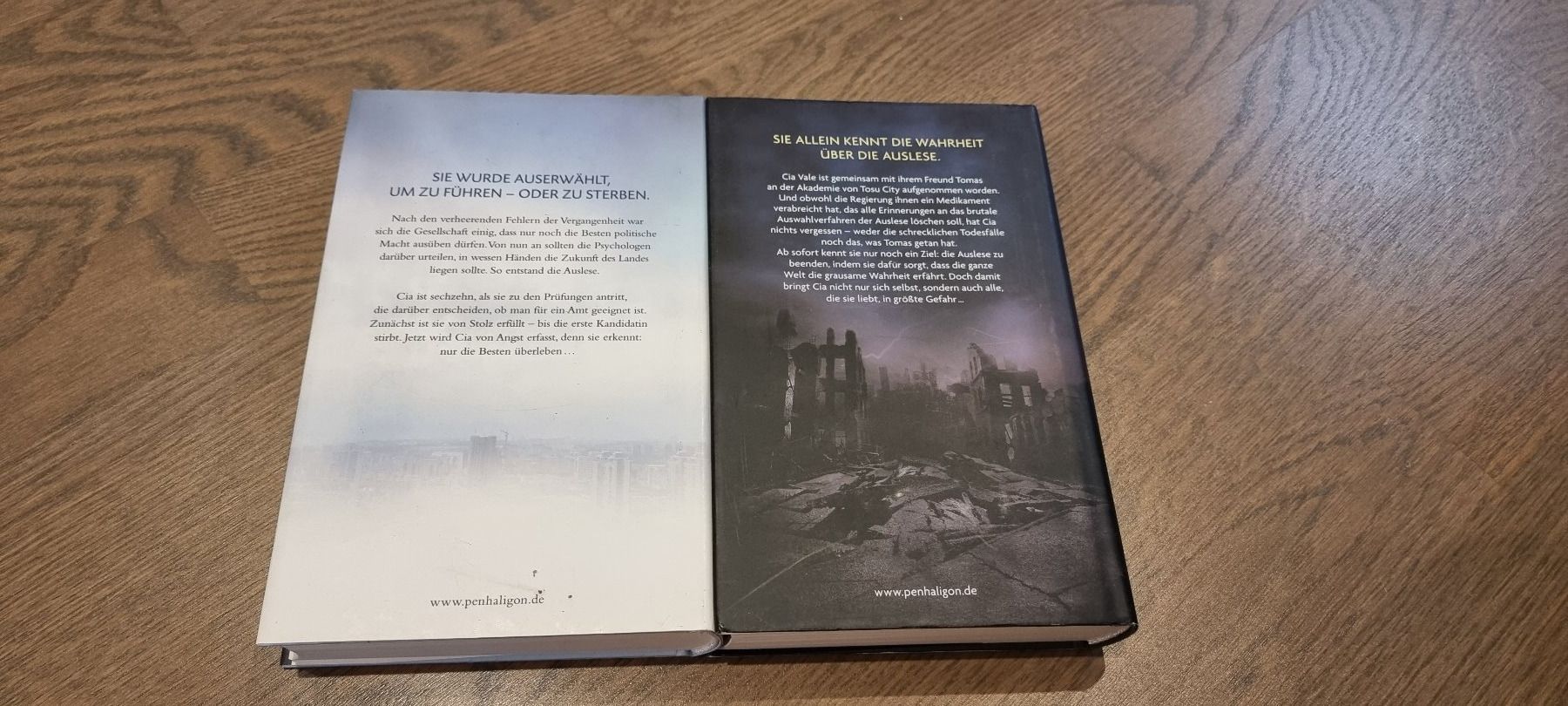 Bücher: Die Auslese -  Joelle Charbonneau – Gebraucht aus Hinterforst von impatiently 1