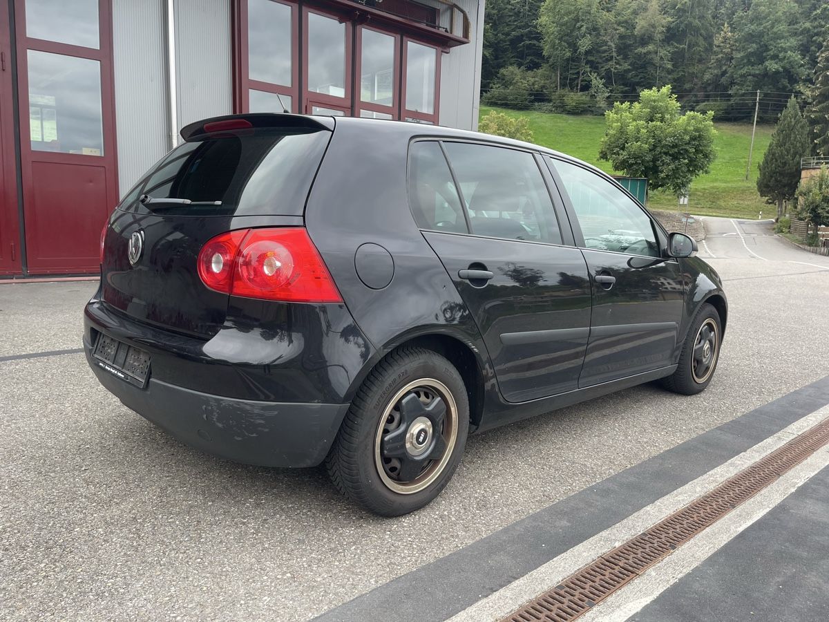 VW Autos: VW GOLF 1.6i – D'occasion à Spiez par bertula 2
