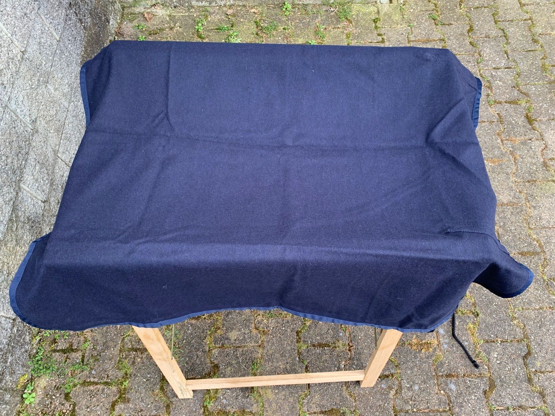 Carrozze: schöne dunkelblaue Bockdecke – Usato da Feldbach venduto da Olive1 3