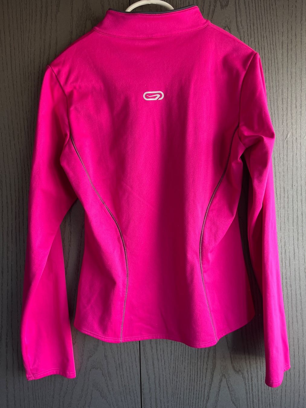 Decathlon Top: Haut thermique rose – Usato da Le Locle venduto da Ophelhugy 1