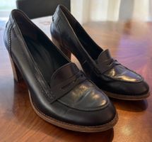 Damen Loafer mit Absatz schwarz Leder gebraucht guter Zus...