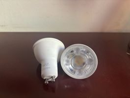 WiZ Color Lightbulbs/Glühbirne