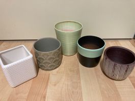 5er Set Übertöpfe, Top Zustand, verschiedene Designs