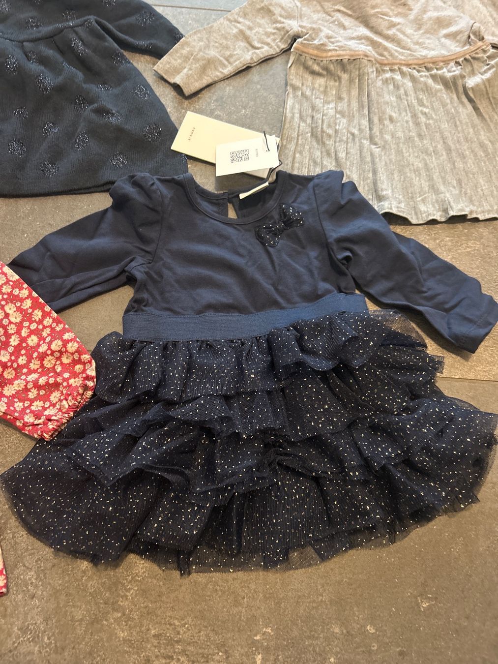 Lotti & Set di vestiti: Set Röckli/Kleid Gr. 68 NEU – Nuovo e nell'imballaggio originale da Worblaufen venduto da Savanne05 1