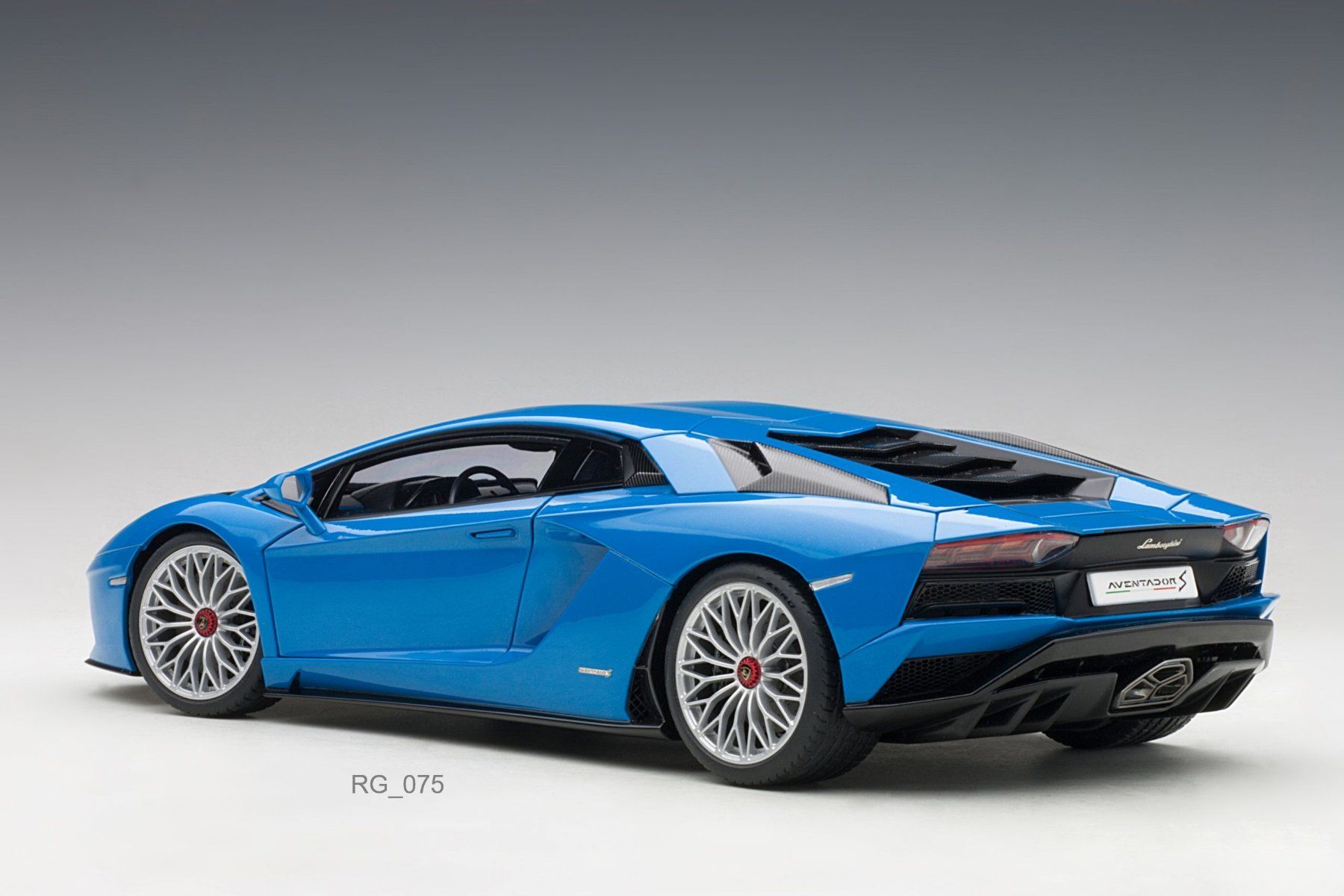Autoart Modellautos: Lamborghini Aventador S 1:18 – Neu und originalverpackt aus Ulisbach von mironebraska 6