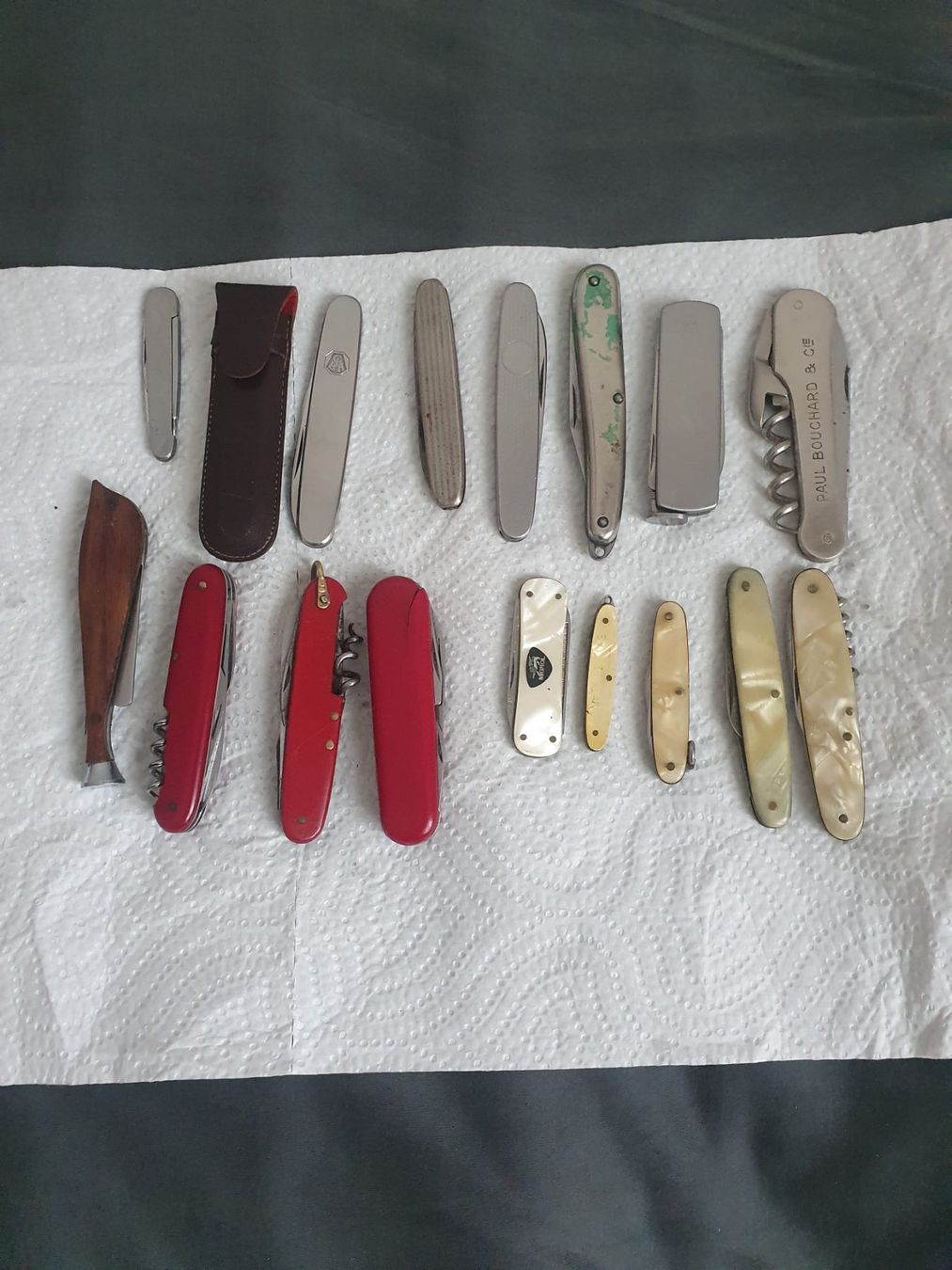 Coltelli tascabile: Sammlung Taschenmesser (16 Stück) – Usato da Basel venduto da FirstClass4000