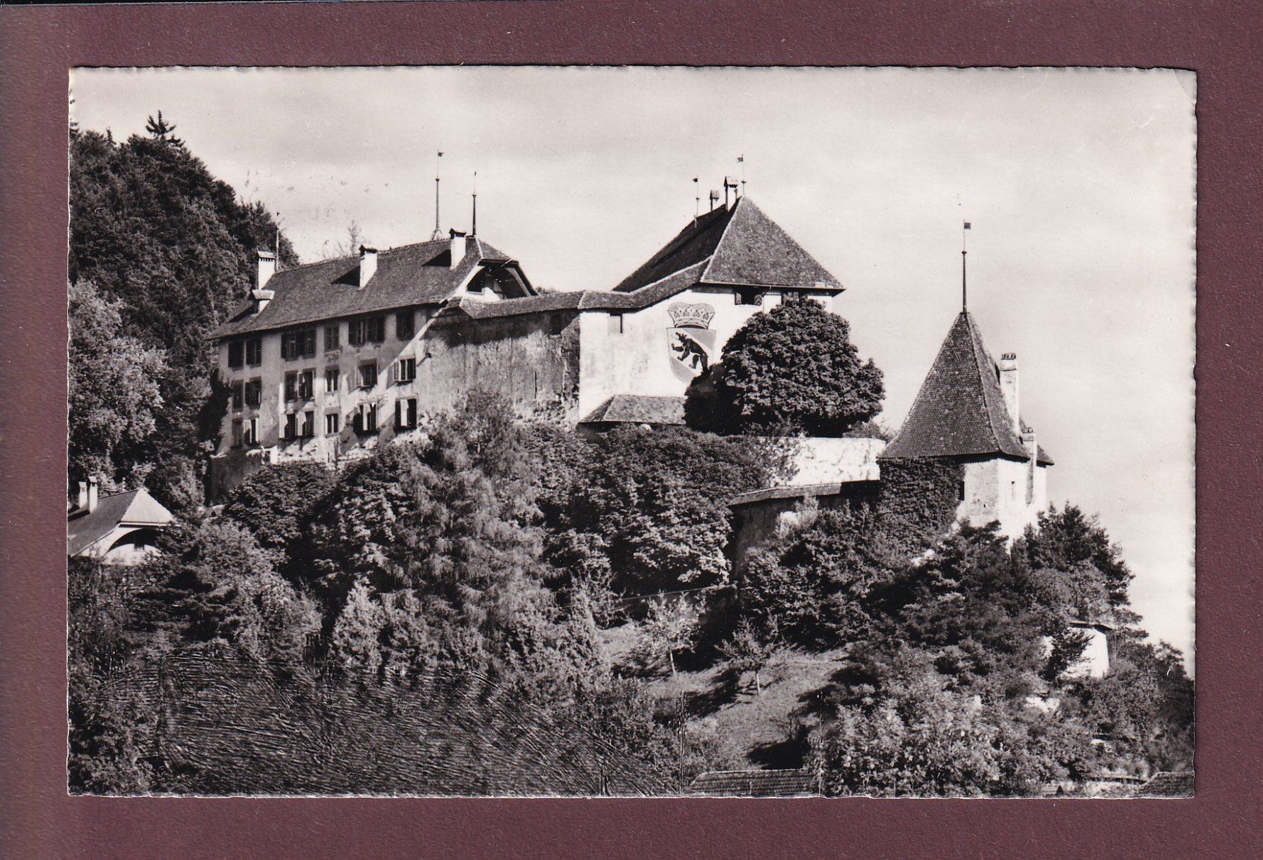 Cartes postales: LAUPEN - Schloss - 1949 – D'occasion à Pully par nicecards