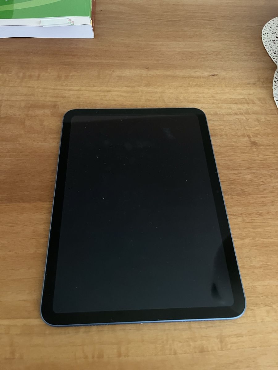 Apple Tablet PC: Apple iPad 10. Generation 256 GB Blau neuwertig – Usato da chur venduto da Chambaldi 2