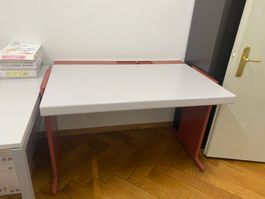 Bürotisch, 120x79 cm (muss in Bern abgeholt werden)