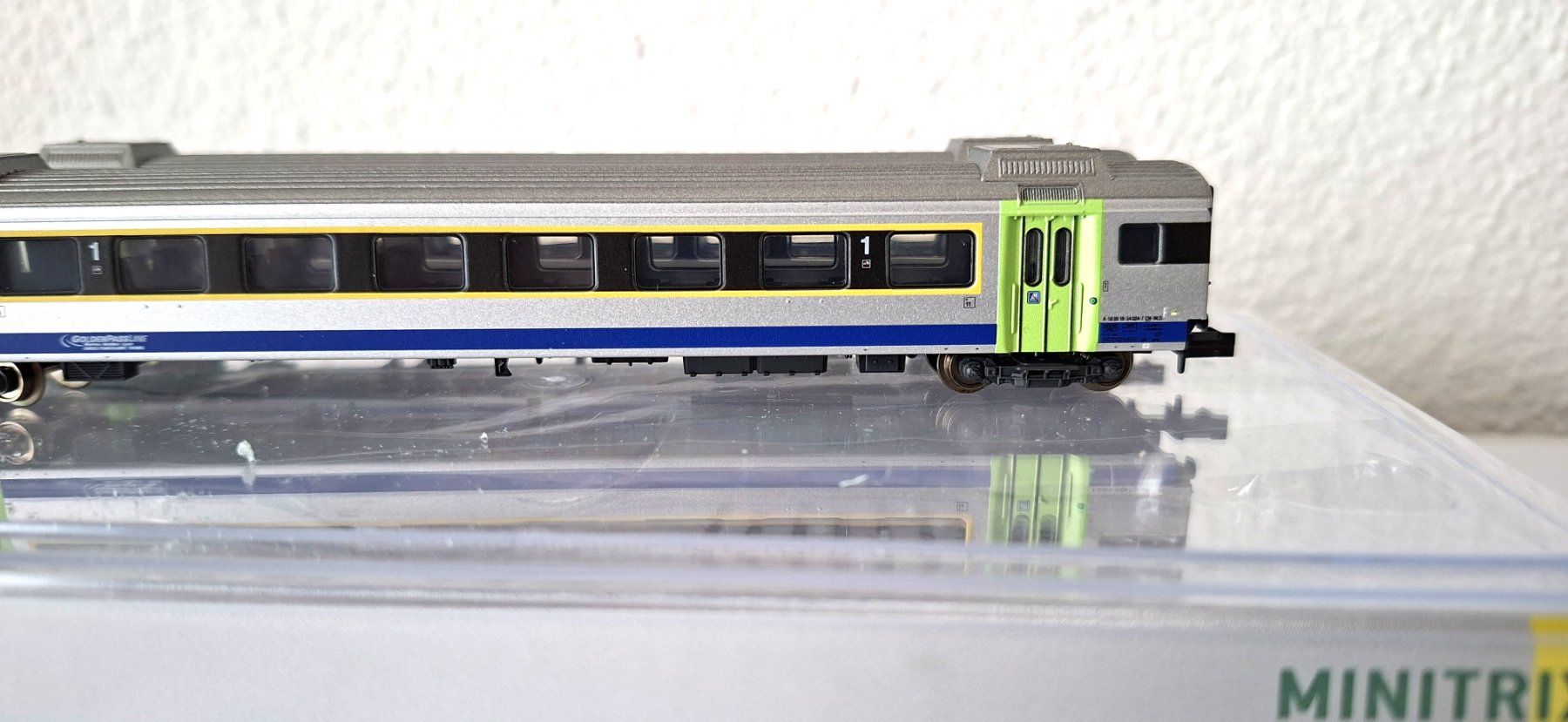 Trix Modellini di ferrovie: Minitrix 2 teiliges SET " Goldenpassline " BLS 18294 – Nuovo e nell'imballaggio originale da Biberist venduto da Ntrains 3