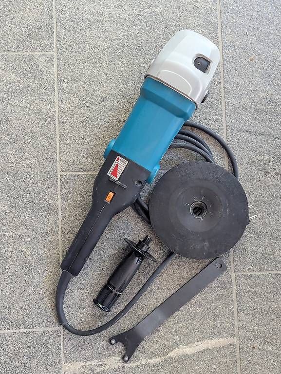 Makita Schleifen & Polieren: Makita SA7000C Rotationsschleifer – Gebraucht aus Thalheim AG von epservices 1