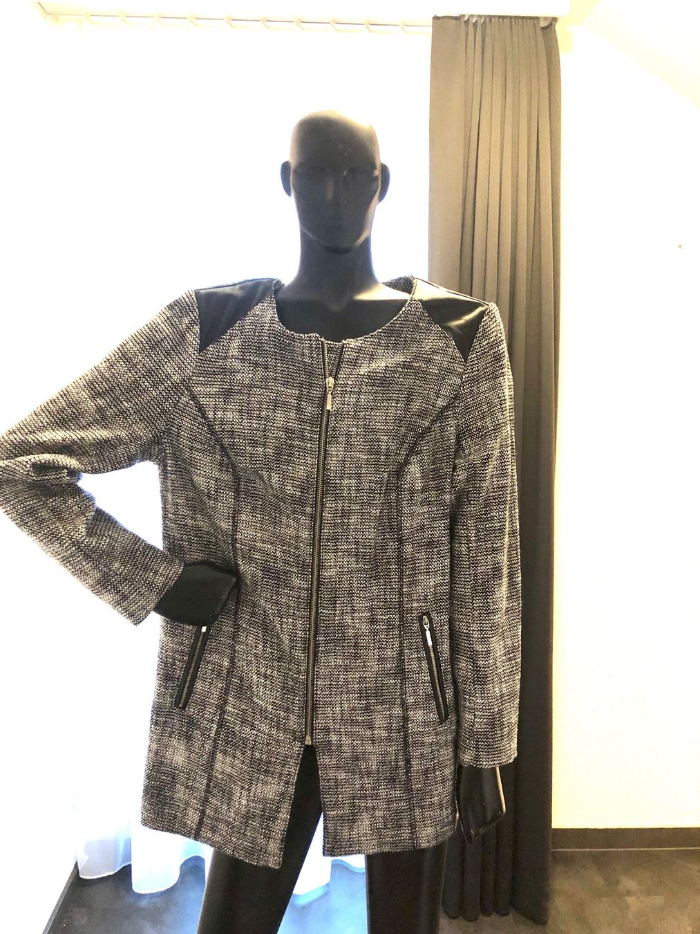 Giacche: Long Blazer 36 – Nuovo (secondo la descrizione) da Uttwil venduto da Mirabellablau 1